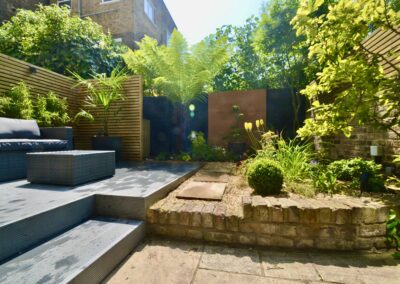 Chic Courtyard City Garden